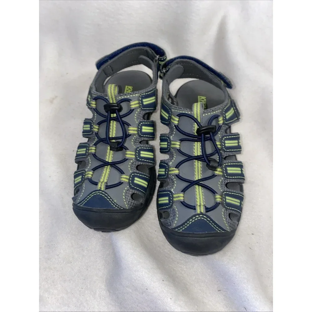 Khombu hiking sandal water shoe Gray Dillon Water 1 Youth Shoe 962653 NWOT